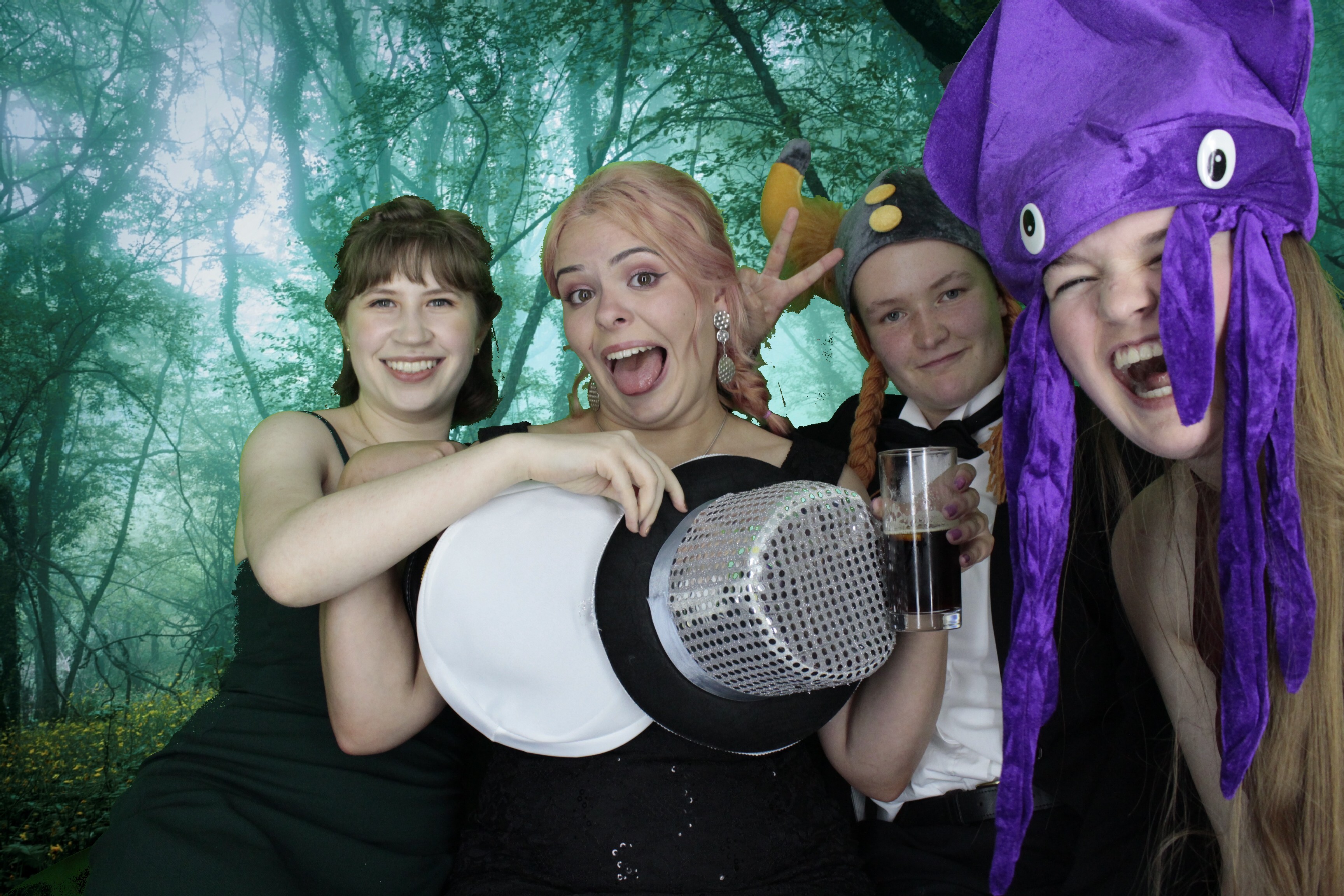 St Gabriel's Leavers 2019 | View more photos from the event at gallery.myphotoboothexperience.co.uk/u/MyPhotoBoothExperienceLtd/St-Gabriels-Leavers-2019